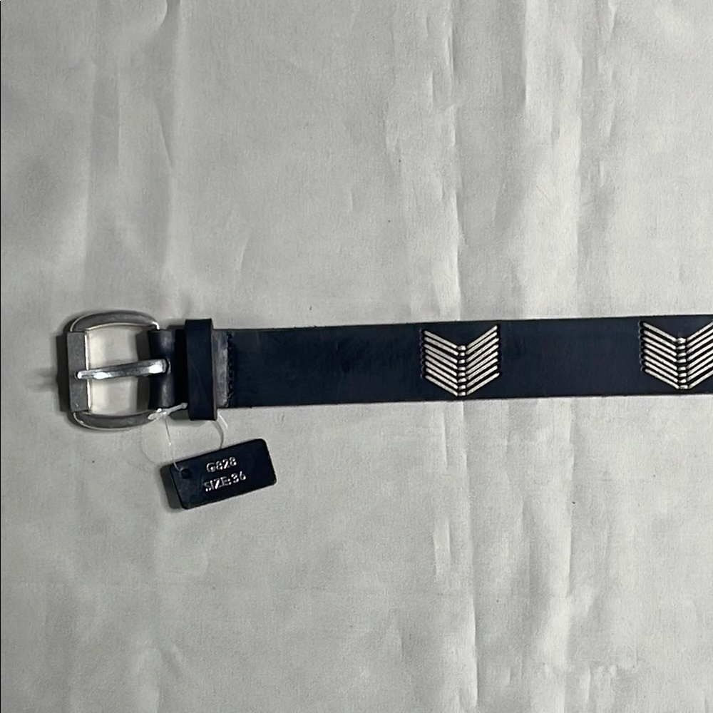 Black Leather Belt with Silver Buckle - Picture 4 of 5